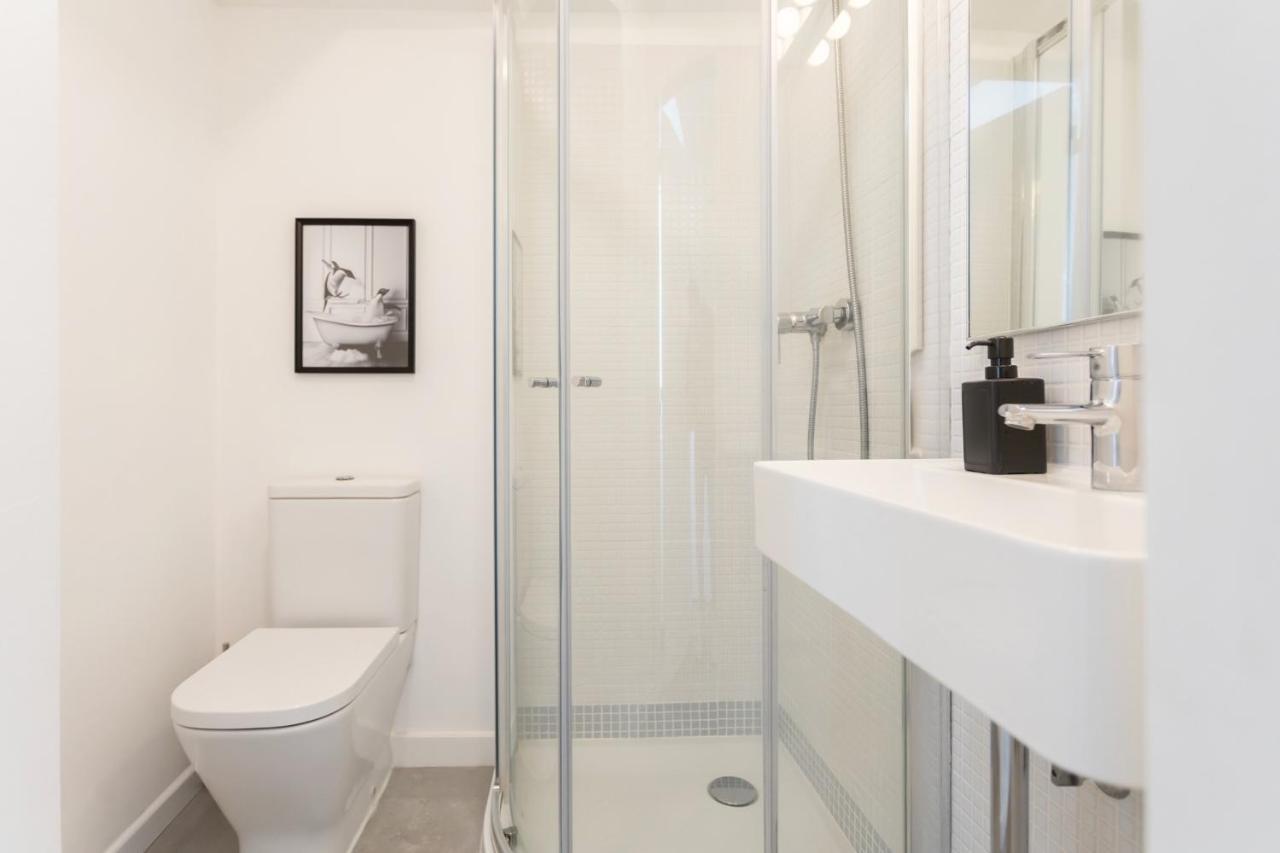 Setubal Citycenter Studios Bagian luar foto