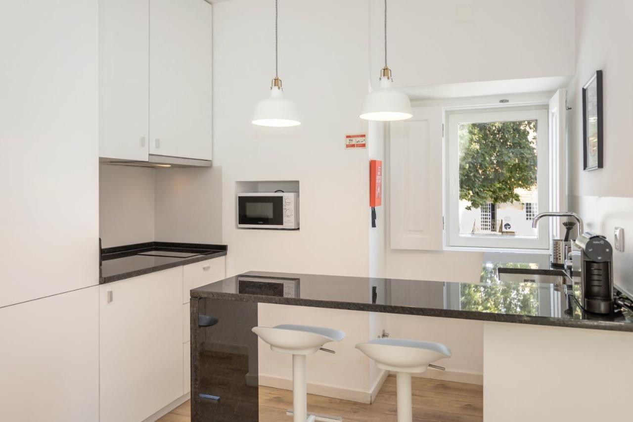 Setubal Citycenter Studios Bagian luar foto