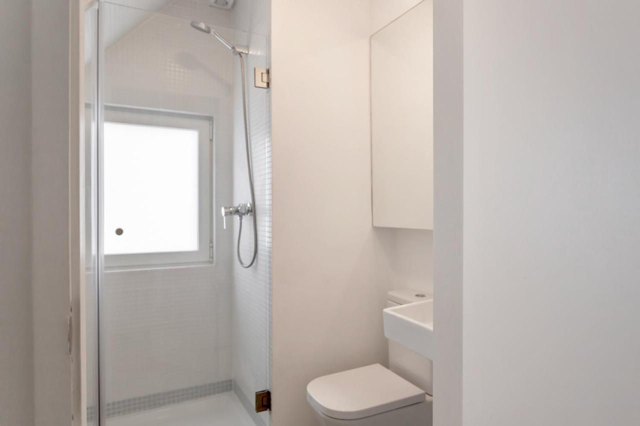 Setubal Citycenter Studios Bagian luar foto